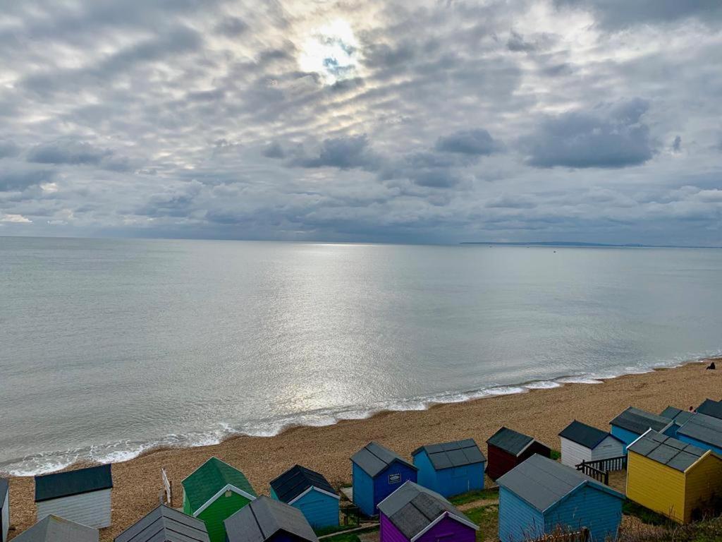 Shorefield Country Park, Where The New Forest Meets The Sea, Passes For All Entertainment Included Milford on Sea Exterior foto